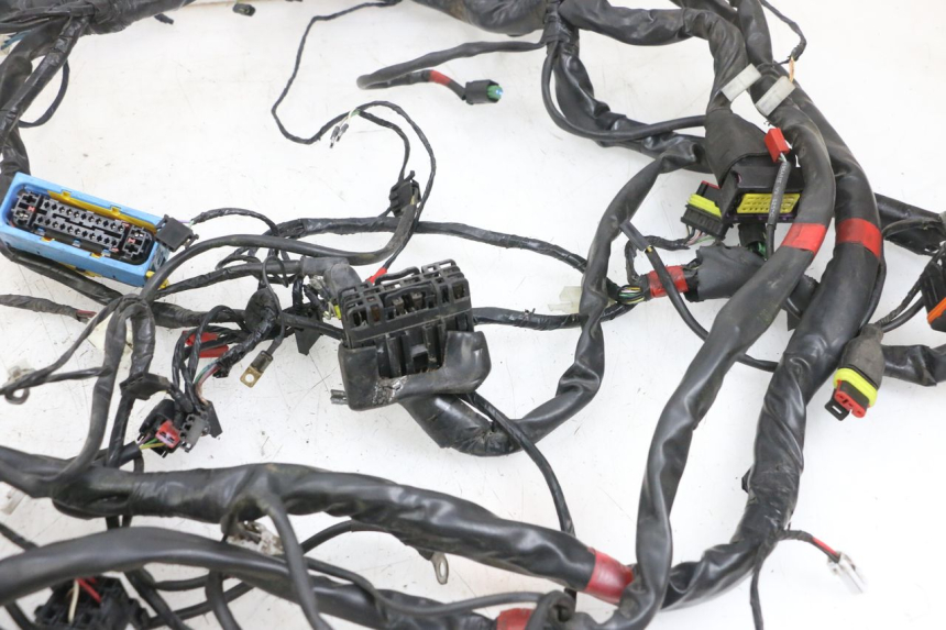 photo de FAIXA DE CABOS PIAGGIO MP3 500 (2016 - 2018) - Zoom de qualidade