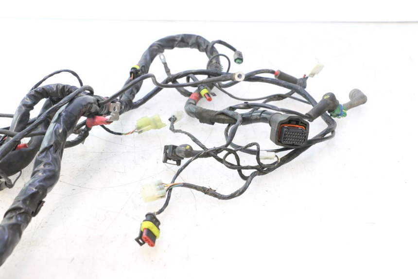 photo de FAIXA DE CABOS PIAGGIO MP3 500 (2016 - 2018) - Estado da superfície