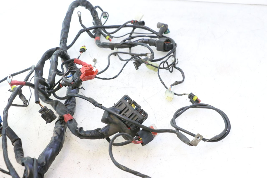 photo de FAIXA DE CABOS PIAGGIO MP3 500 (2016 - 2018) - Peça verificada