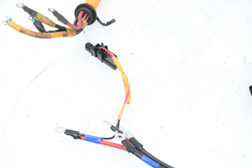 photo de FAIXA DE CABOS YAMAHA NEO'S CORE 1 (2022 - 2026) - Pontos de fixação