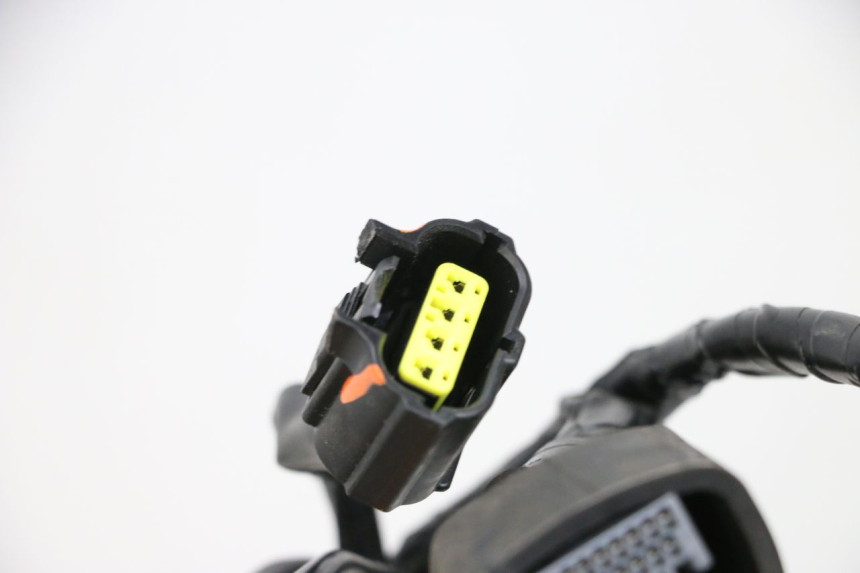 photo de FAIXA DE CABOS YAMAHA NEO'S CORE 1 (2022 - 2026) - Marcações e referências