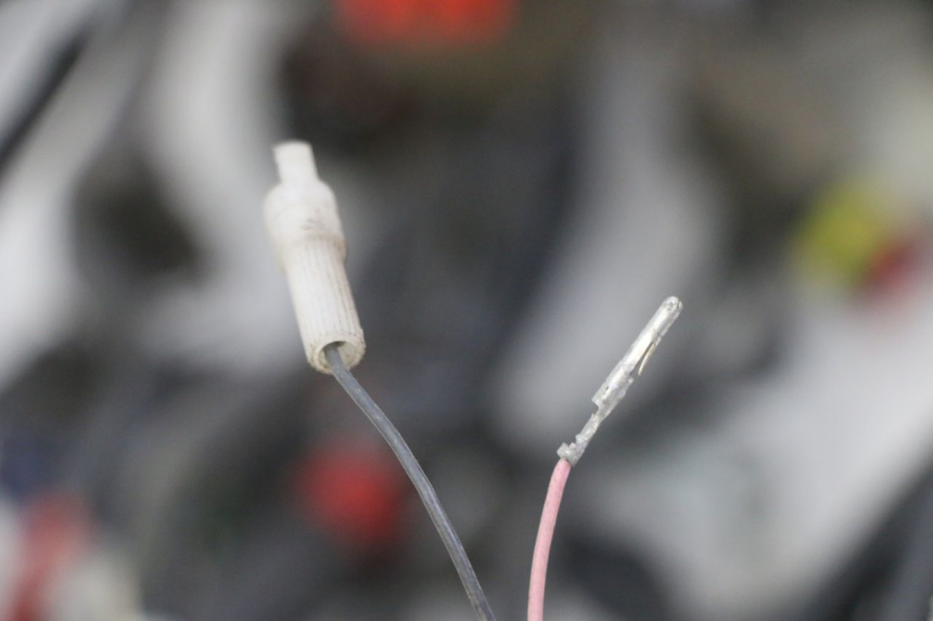 photo de FAIXA DE CABOS GILERA NEXUS 125 (2009 - 2013) - Pontos de fixação