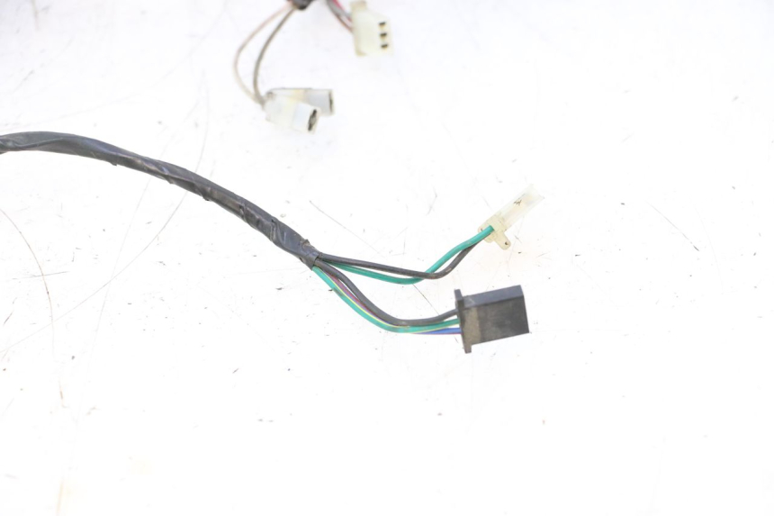 photo de FAIXA DE CABOS MBK NITRO 50 (2004 - 2008) - Detalhes característicos