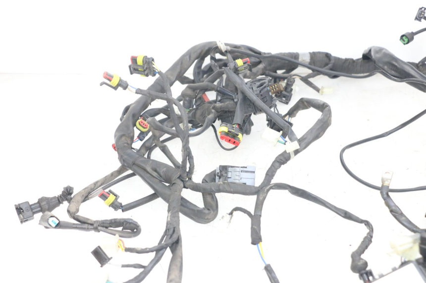 photo de FAIXA DE CABOS MOTO GUZZI NORGE 8V GT 1200 (2011 - 2016) - Ampliação dos componentes