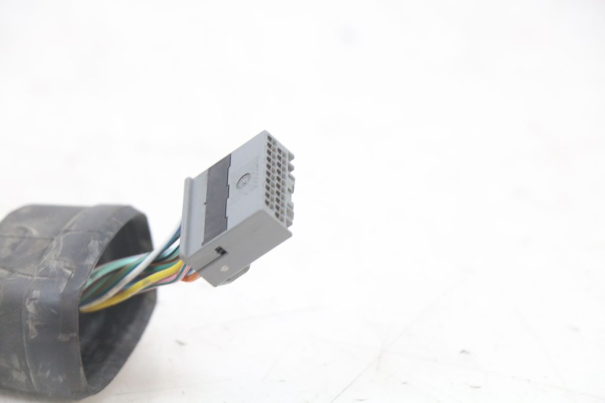 photo de FAIXA DE CABOS HONDA PCX (JF47) 125 (2012 - 2013) - Ampliação dos componentes