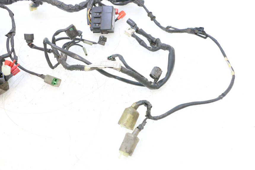 photo de FAIXA DE CABOS HONDA PCX (JF57/JF64) 125 (2014 - 2018) - Detalhes característicos