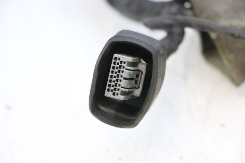 photo de FAIXA DE CABOS HONDA PCX (JF57/JF64) 125 (2014 - 2018) - Estrutura - ampliação