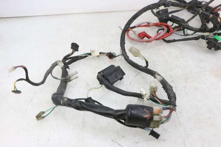 photo de FAIXA DE CABOS PEUGEOT BELVILLE 125 (2017 - 2021) - Zoom do estado de desgaste