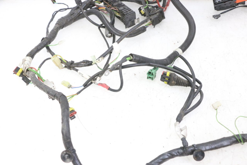 photo de FAIXA DE CABOS PEUGEOT SATELIS 125 (2013 - 2018) - Marcações e referências