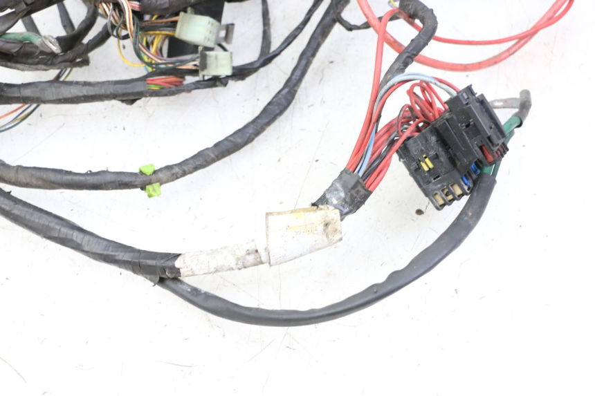 photo de FAIXA DE CABOS PEUGEOT SATELIS COMPRESSOR K15 125 (2006 - 2009) - Zoom do estado de desgaste