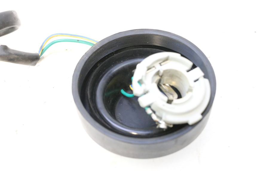photo de FAIXA DE FAROL PEUGEOT KISBEE 4T 50 (2010 - 2017) - Pontos de fixação