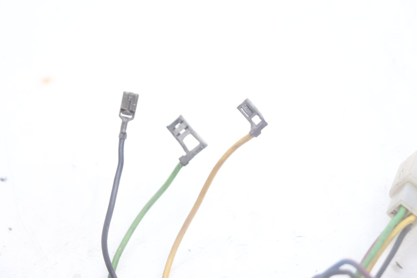 photo de FAIXA DE FIOS DO FAROL MBK NITRO 50 (2004 - 2008) - Detalhe da peça