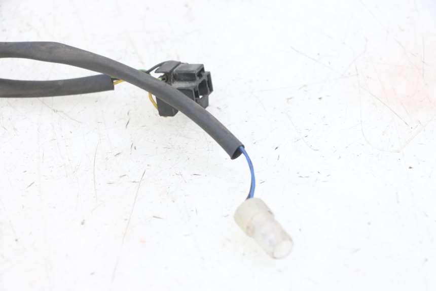 photo de FAROL FIO ELÉTRICO YAMAHA XMAX X-MAX 125 (2006 - 2009) - Outro ângulo de visão