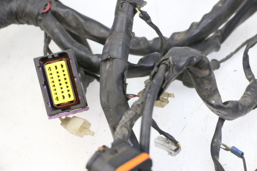 photo de FAIXA DE CABOS PIAGGIO MP3 125 (2006 - 2014) - Detalhe da peça