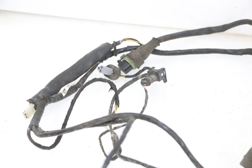 photo de FAIXA DE CABOS PIAGGIO VESPA S 2T 50 (2007 - 2014) - Pontos de fixação