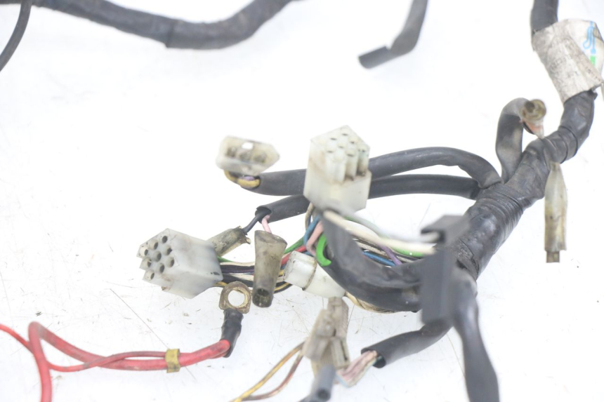 photo de FAIXA DE CABOS GILERA RK 50 (1996 - 1999) - Pontos de fixação