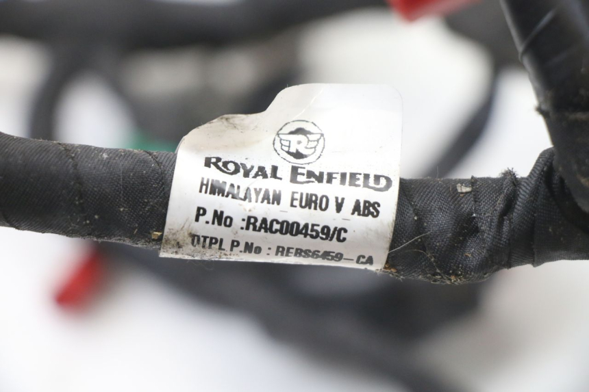 photo de FAIXA DE CABOS ROYAL ENFIELD HYMALAYAN 410 (2016 - 2023) - Inspeção visual