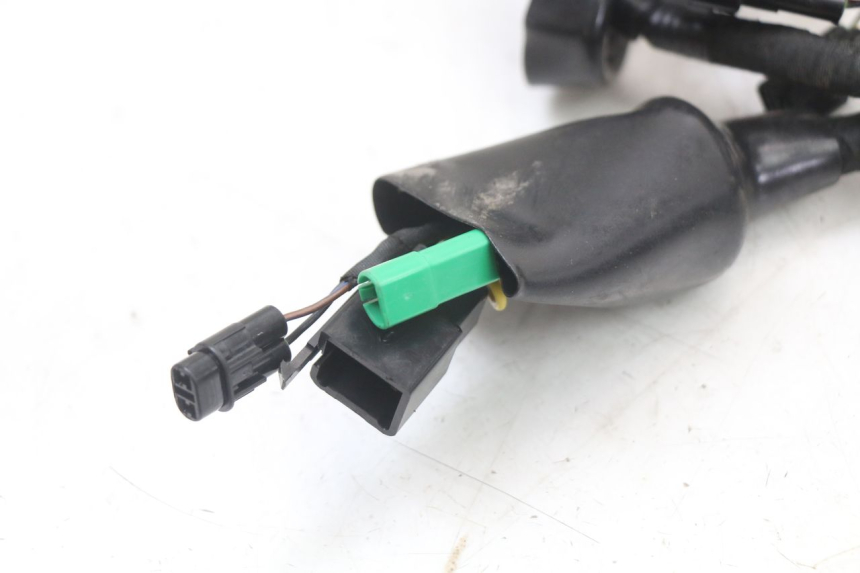 photo de FAIXA DE CABOS ROYAL ENFIELD SCRAM 411 (2022 - 2024) - Inspeção visual
