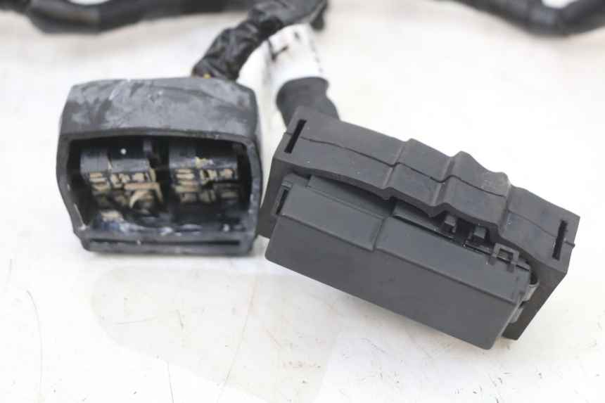 photo de FAIXA DE CABOS ROYAL ENFIELD SCRAM 411 (2022 - 2024) - Zoom do estado de desgaste