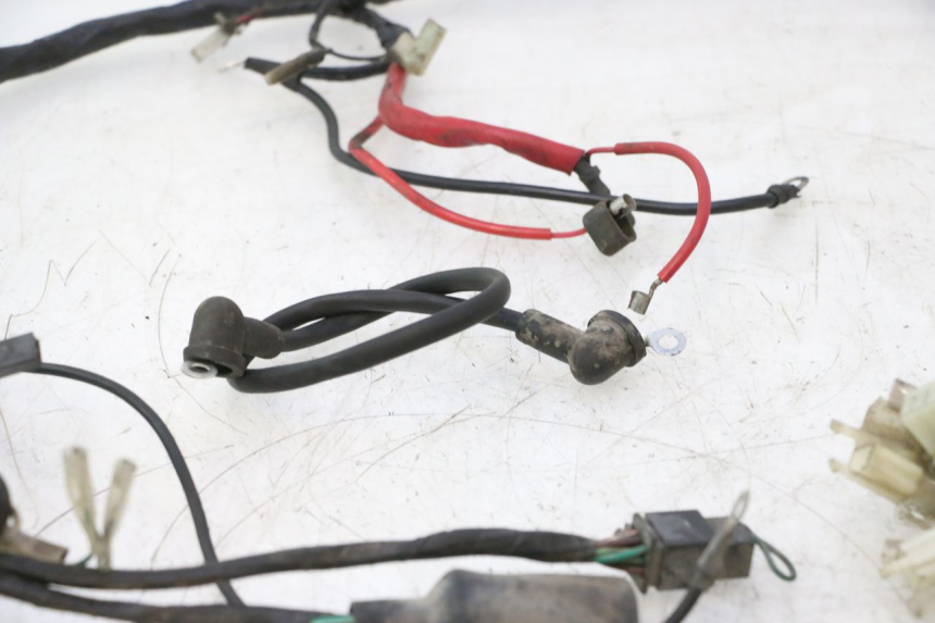 photo de FAIXA DE CABOS KEEWAY RY6 2T 50 (2011 - 2019) - Pontos de fixação