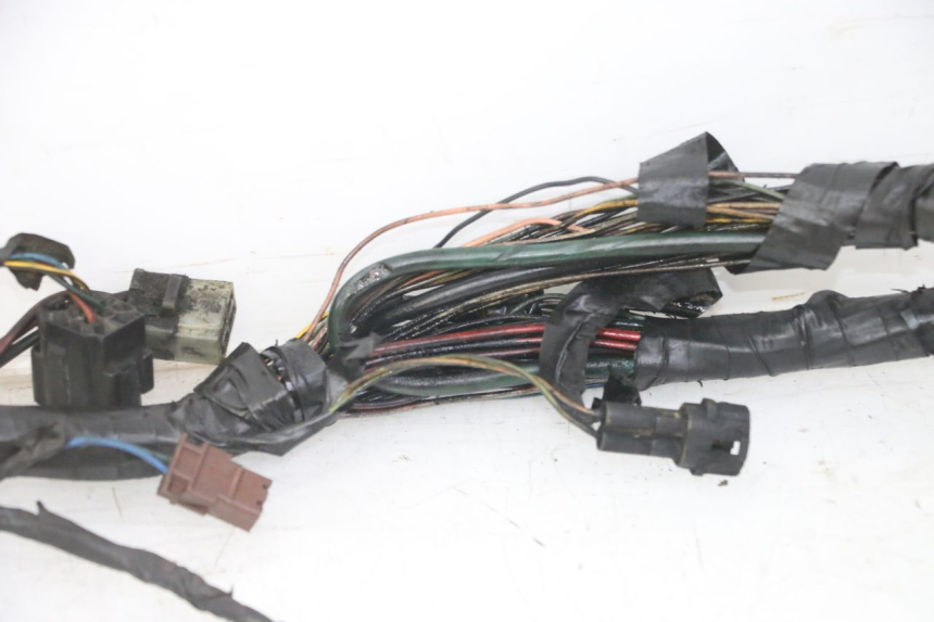 photo de FAIXA DE CABOS PEUGEOT SATELIS COMPRESSOR K15 125 (2006 - 2009) - Vista de perto