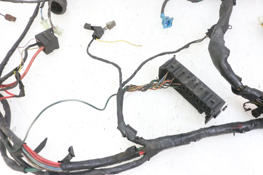 photo de FAIXA DE CABOS PEUGEOT SATELIS COMPRESSOR K15 125 (2006 - 2009) - Pontos de fixação