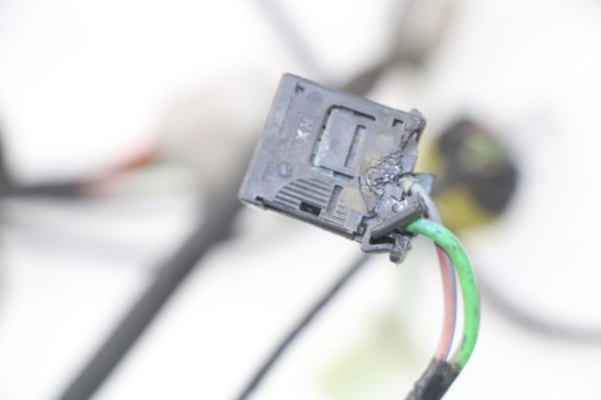 photo de FAIXA DE CABOS PEUGEOT SATELIS 300 (2012 - 2015) - Ampliação técnica