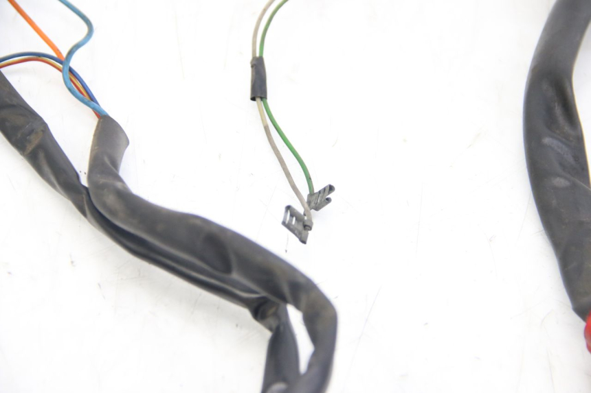 photo de FAIXA DE CABOS APRILIA SCARABEO 4T 50 (2009 - 2017) - Detalhe da peça