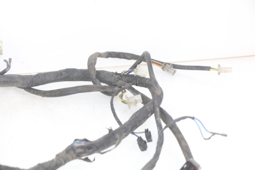 photo de FAIXA DE CABOS APRILIA SCARABEO LIGHT 125 (2007 - 2011) - Pontos de fixação