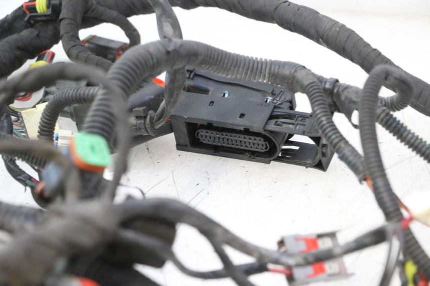 photo de FAIXA CAN-AM SPYDER RS 1000 (2008 - 2012) - Detalhes característicos