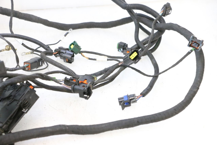 photo de FAIXA CAN-AM SPYDER RS 1000 (2008 - 2012) - Zoom de qualidade
