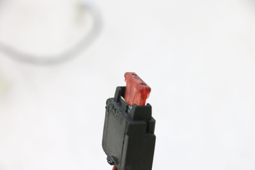 photo de FAIXA DE CABOS APRILIA SR 2T 50 (2012 - 2017) - Pontos de fixação