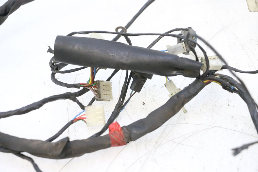 photo de FAIXA DE CABOS APRILIA SR MOTARD 50 (2012 - 2018) - Pontos de fixação