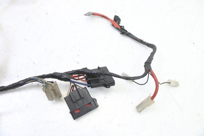 photo de FAIXA DE CABOS PIAGGIO SUPER LX 125 (2000 - 2003) - Pontos de fixação