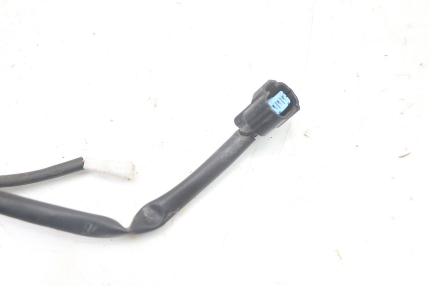 photo de FAIXA DE CABOS SUZUKI GSR 750 (2011 - 2017) - Detalhe da peça