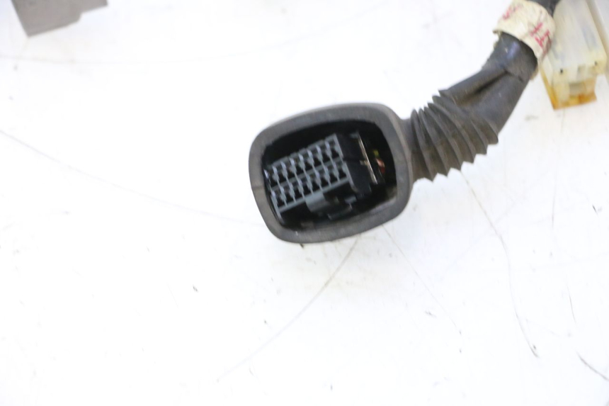 photo de FAIXA DE CABEÇA DE GARFO YAMAHA FJR 1300 (2001 - 2005) - Marcações e referências