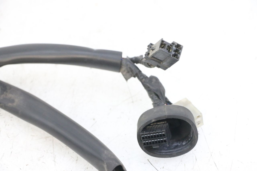 photo de Fiação da cabeça da suspensão dianteira YAMAHA FZS FAZER 600 (2001 - 2003) - Outro ângulo de visão