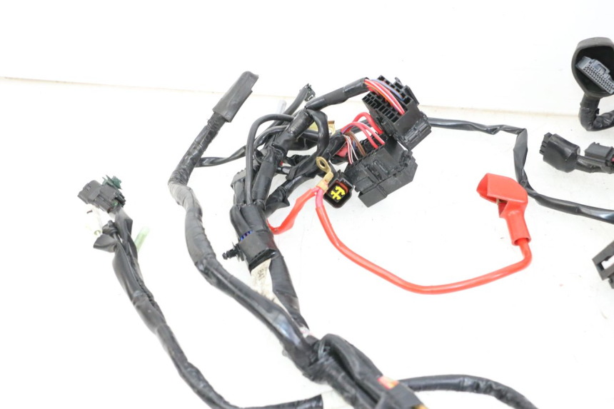photo de FAIXA DE CABOS YAMAHA TRACER 7 700 (2020 - 2024) - Outro ângulo de visão