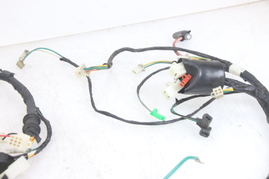 photo de FAIXA DE CABOS PEUGEOT TWEET 4T 50 (2014 - 2019) - Outro ângulo de visão