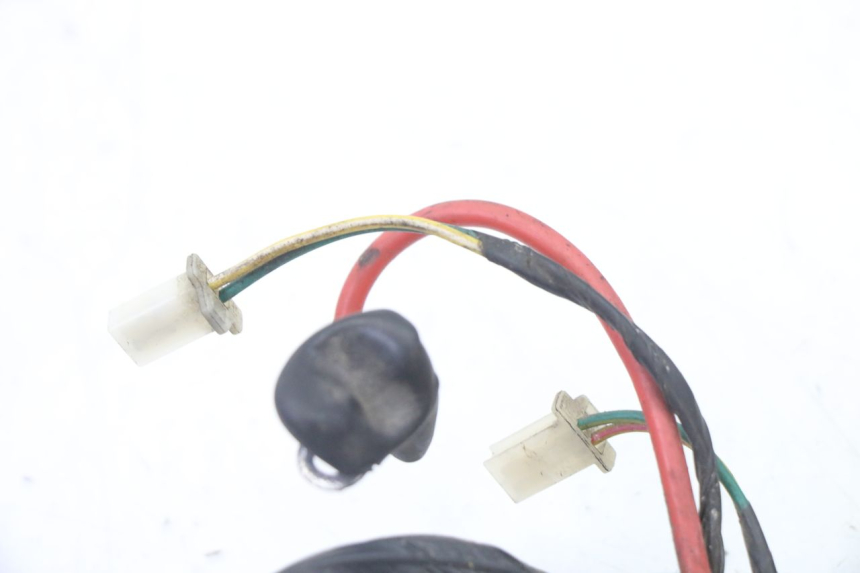 photo de FAIXA DE CABOS PEUGEOT TWEET 4T 50 (2014 - 2019) - Pontos de fixação