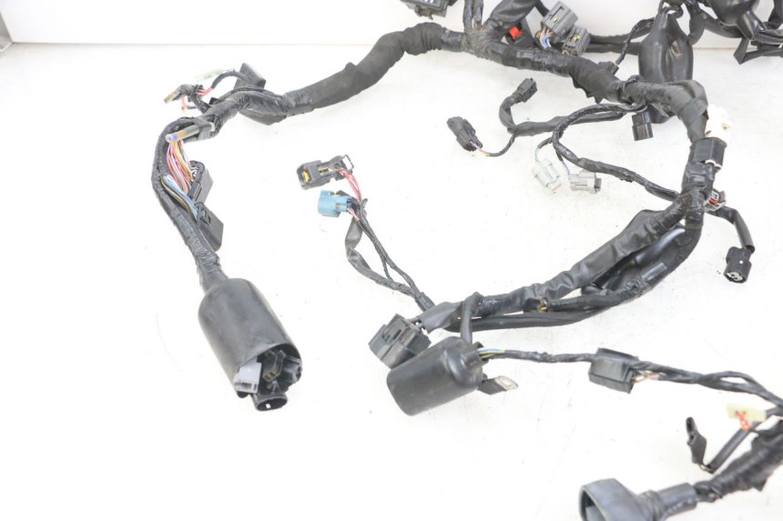 photo de FAIXA DE CABOS KAWASAKI VERSYS ABS 650 (2015 - 2018) - Ampliação técnica