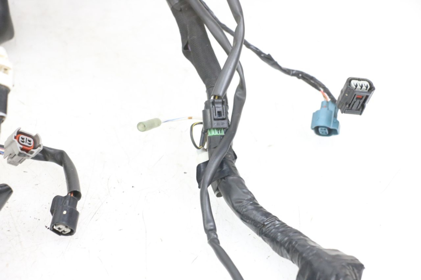 photo de FAIXA DE CABOS KAWASAKI VERSYS ABS 650 (2015 - 2018) - Pontos de fixação