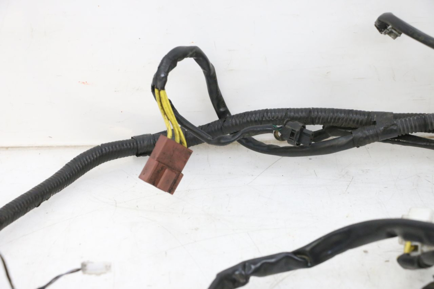 photo de FAIXA DE CABOS PIAGGIO VESPA GTS SUPER IE 125 (2009 - 2016) - Detalhes característicos