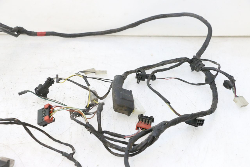 photo de FAIXA DE CABOS PIAGGIO VESPA S 2T 50 (2007 - 2014) - Pontos de fixação