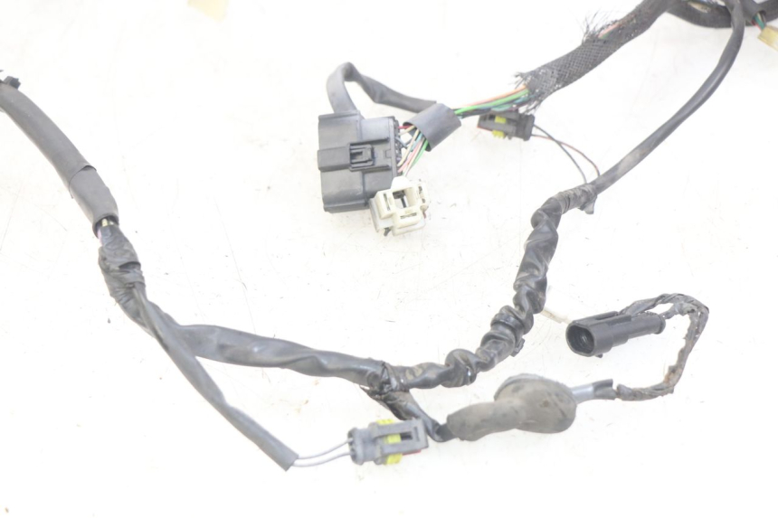 photo de FAIXA DE CABOS PIAGGIO VESPA SPRINT 2T 50 (2014 - 2018) - Vista geral