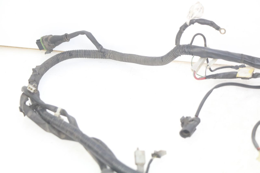 photo de FAIXA DE CABOS PIAGGIO VESPA SPRINT 2T 50 (2014 - 2018) - Pontos de fixação