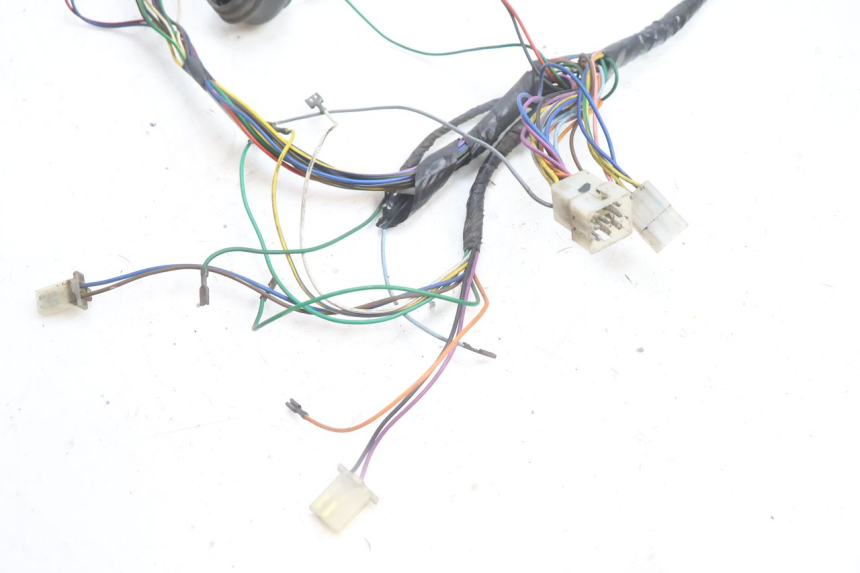 photo de FAIXA DE CABOS PEUGEOT VIVACITY 100 (1999 - 2008) - Pontos de fixação