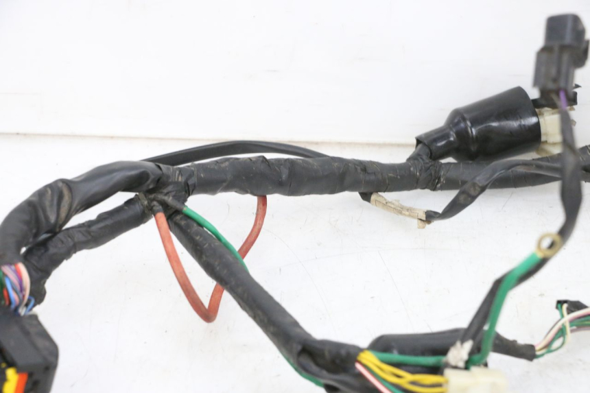 photo de FAIXA DE CABOS DAELIM VJ ROADWIN FI 125 (2008 - 2017) - Detalhes característicos