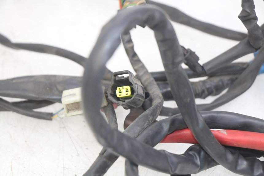 photo de FAIXA DE CABOS YAMAHA XMAX X-MAX 125 (2006 - 2009) - Detalhes característicos