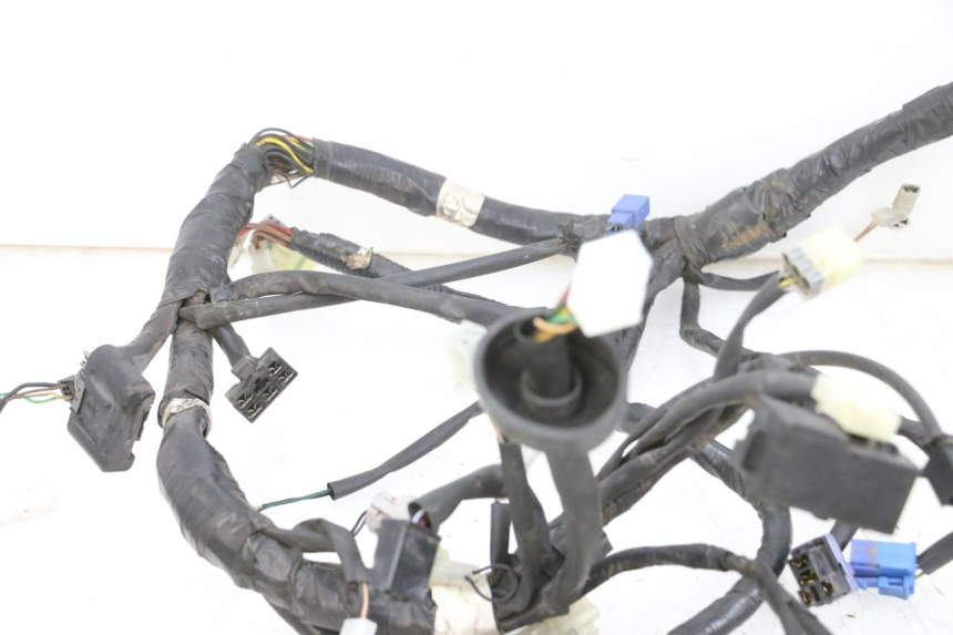 photo de FAIXA DE CABOS YAMAHA X-MAX XMAX 125 (2010 - 2013) - Detalhes característicos